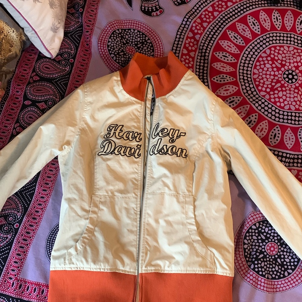 Harley Davison medium women’s jacket 100% nylon lining